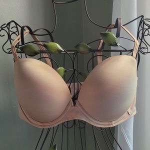 Victoria's Secret 38D bra